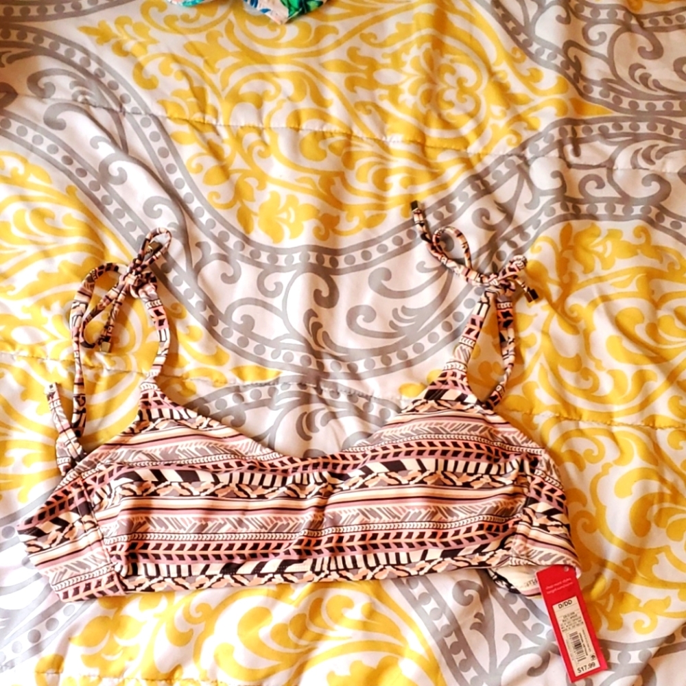 Strappy Bikini top size D/DD